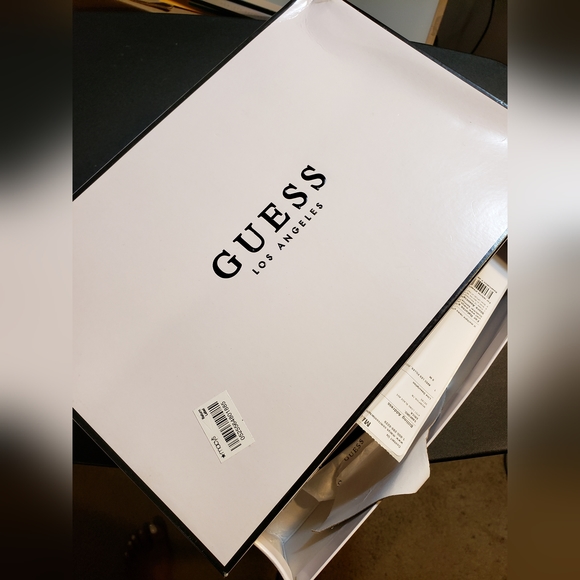 Black Pointed to patent Bootie - Picture 2 of 7